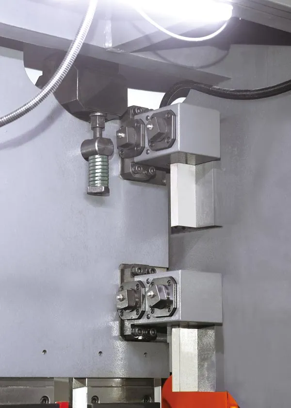 Ragos flexible press brake machine supply for tooling